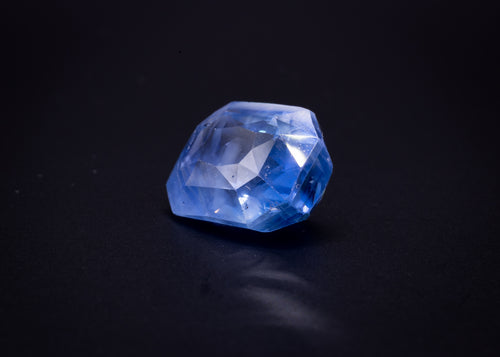 Unerhitzter kornblumenblauer Ceylon-Saphir, 10.01 ct, Kissenschliff