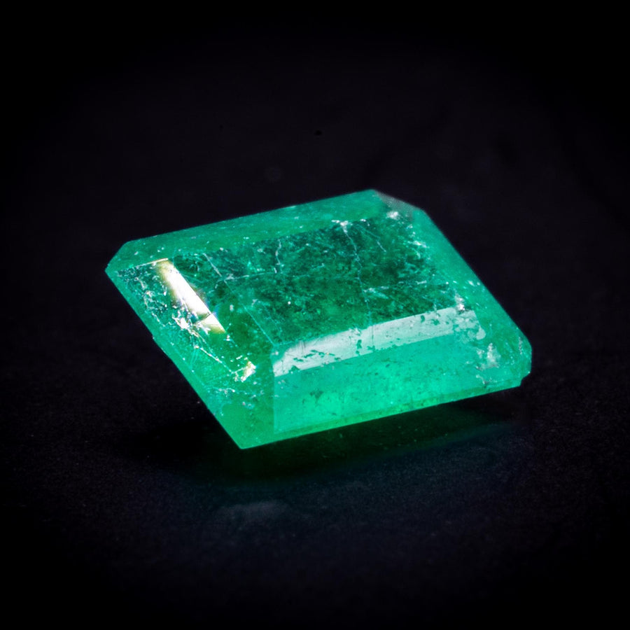 0.45 ct natural Colombian emerald, emerald cut, minor to no oil
