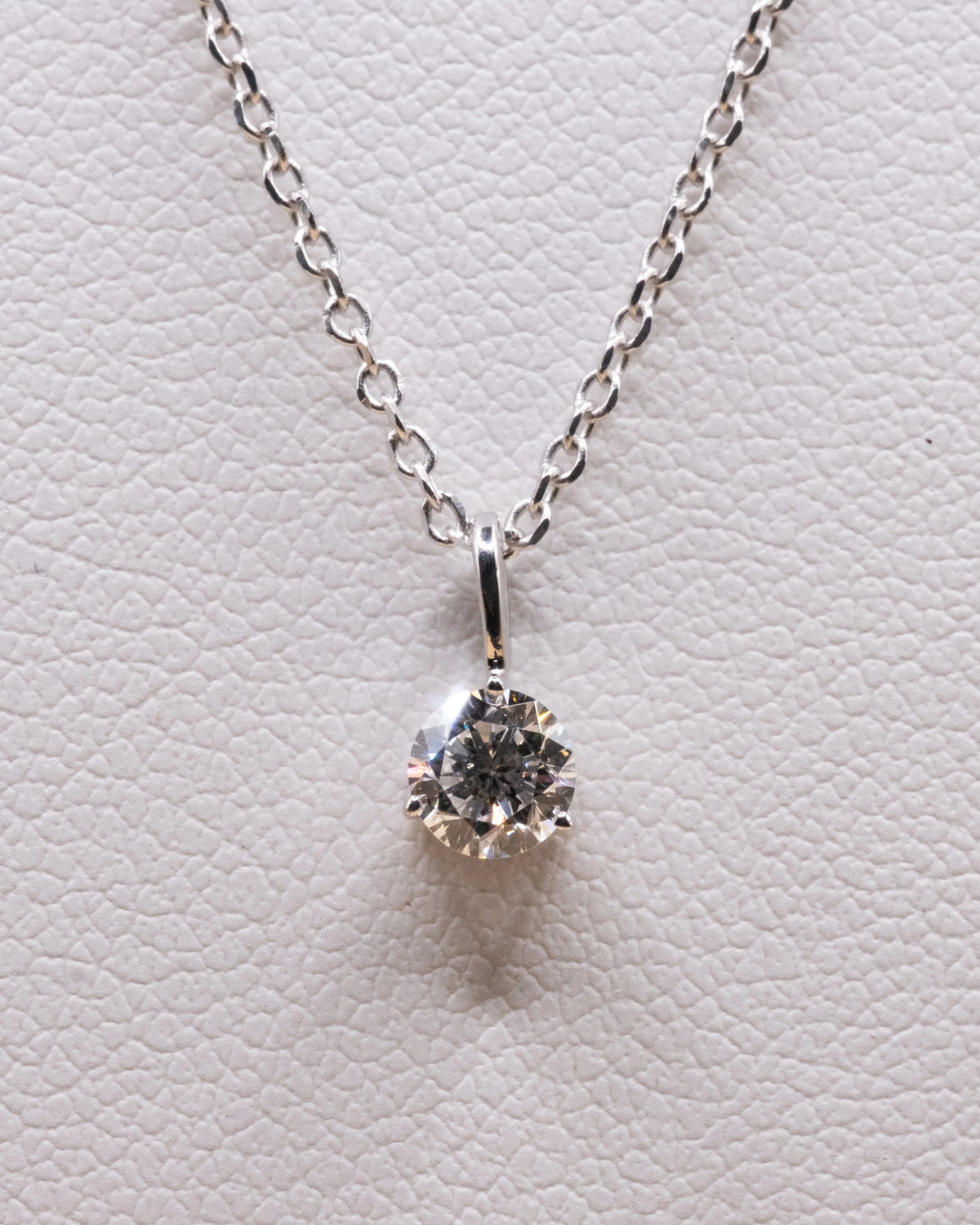 White rhodium plated 0.50 ct lab-grown diamond pendant on a cable chain