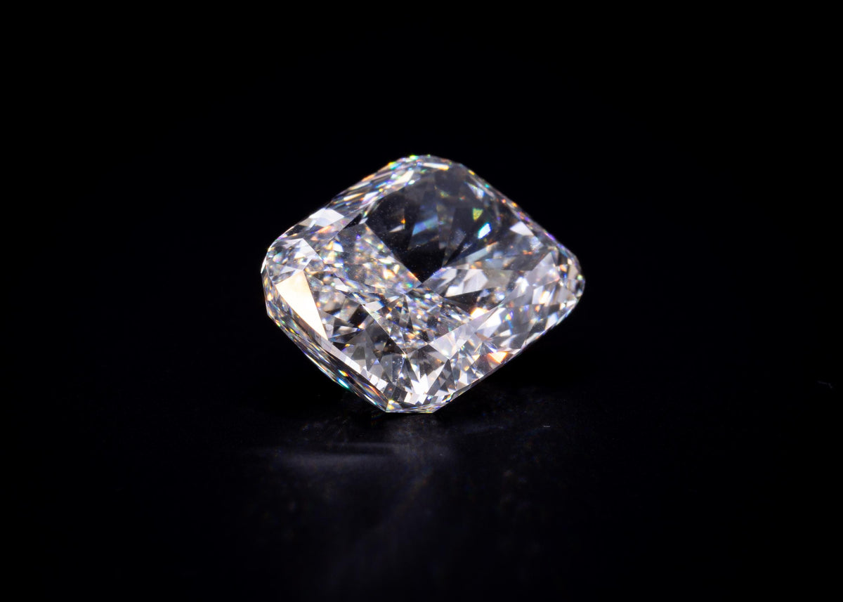10.03 ct IGI certified lab-grown radiant cut diamond, F VS1