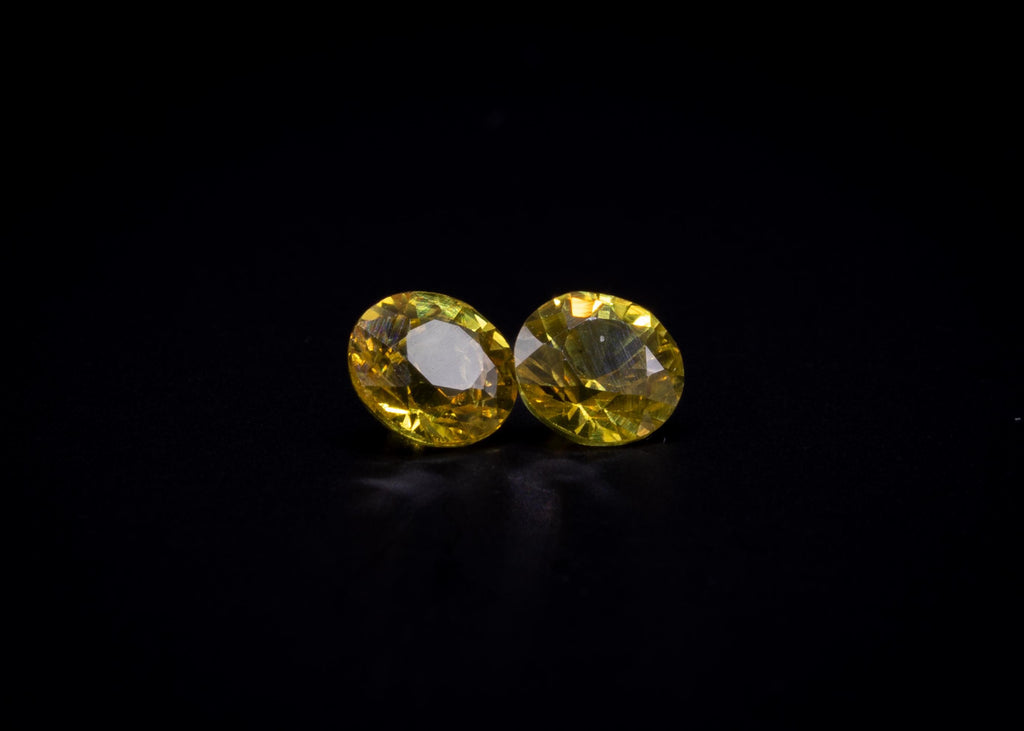 0.65 ct golden yellow sapphire pair, 4 mm rounds, view 6