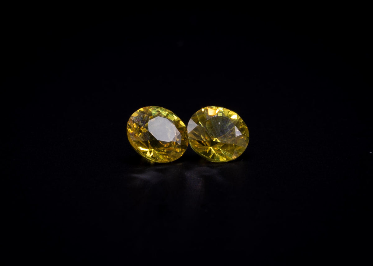 0.65 ct golden yellow sapphire pair, 4 mm rounds, view 6