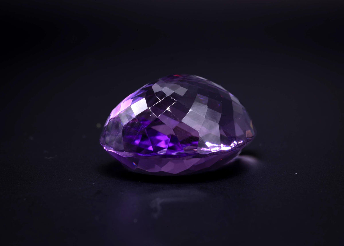 Tiefvioletter Amethyst, 22.14 ct, Tropfenschliff, lose, Ansicht 7