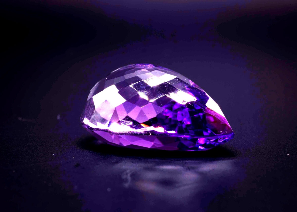 Tiefvioletter Amethyst, 22.14 ct, Tropfenschliff, lose, Ansicht 6