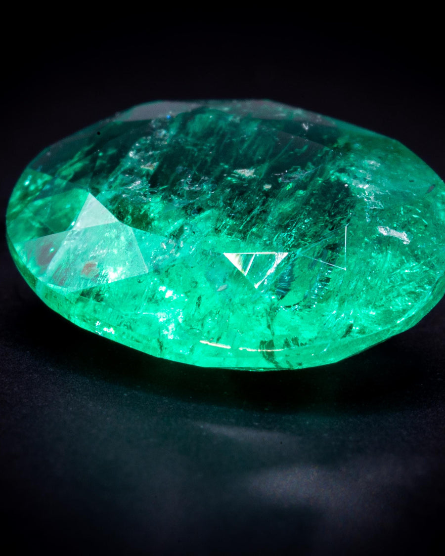 1.82 ct 無処理・ノンオイル コロンビア産エメラルド、オーバル