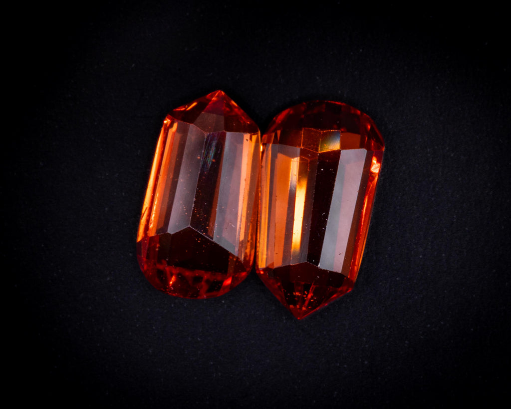 1.55 ct vintage orange sapphire pair, tapered baguettes, view 3