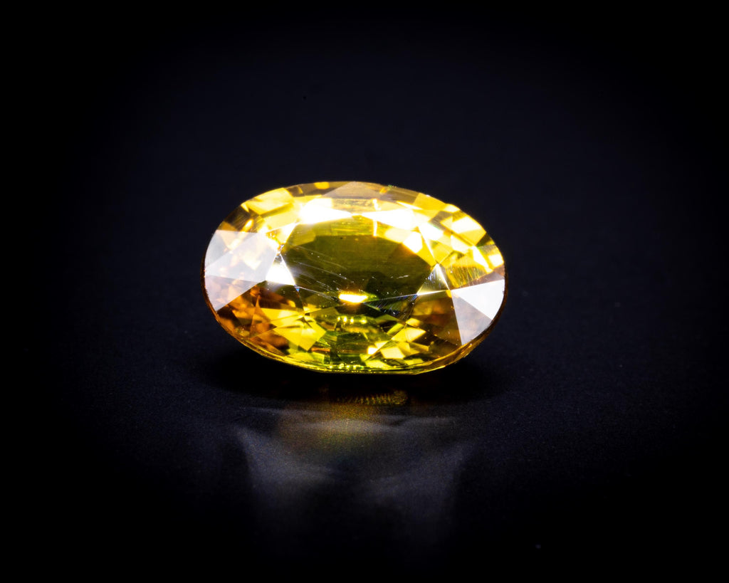 3.01 ct vintage golden yellow sapphire, oval