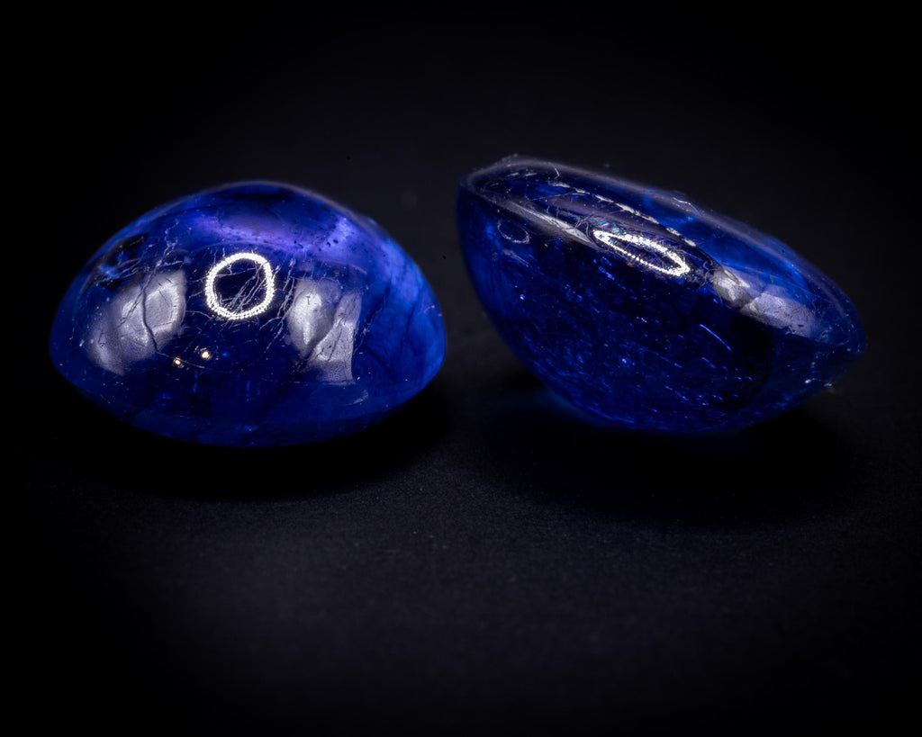 Bleiglasgefülltes blaues Saphir-Cabochon-Paar, 7.90 ct, 9x7 mm oval, Ansicht 5