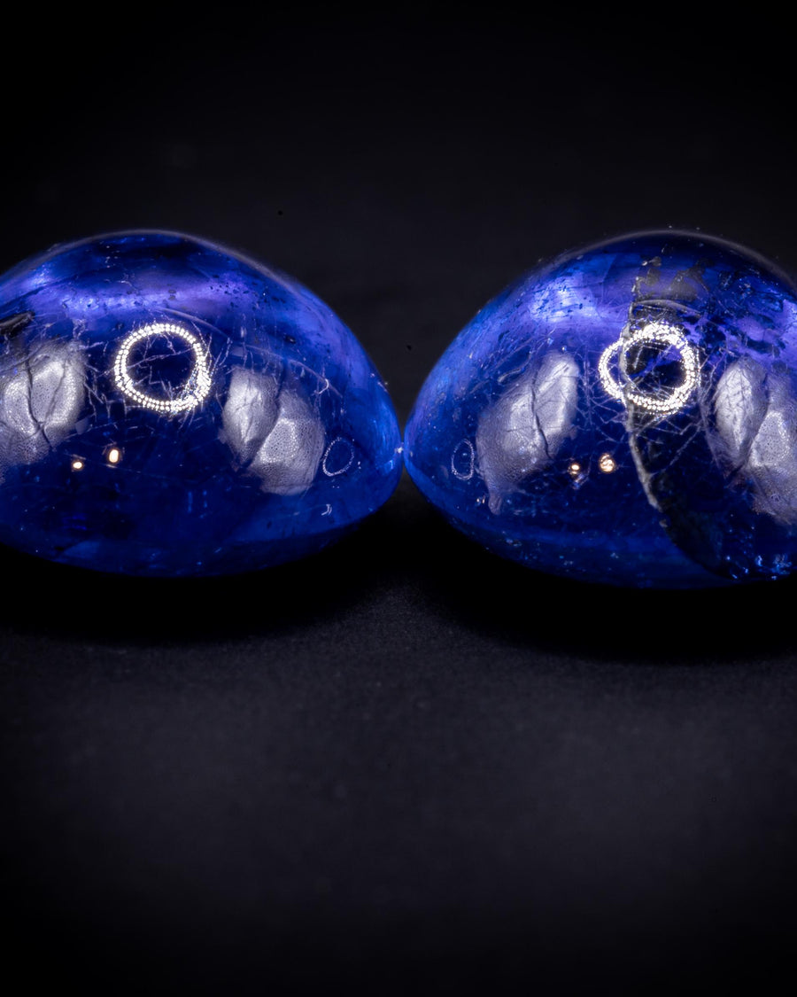 7.90 ct 铅玻璃充填蓝宝石素面宝石一对，9x7 mm 椭圆形