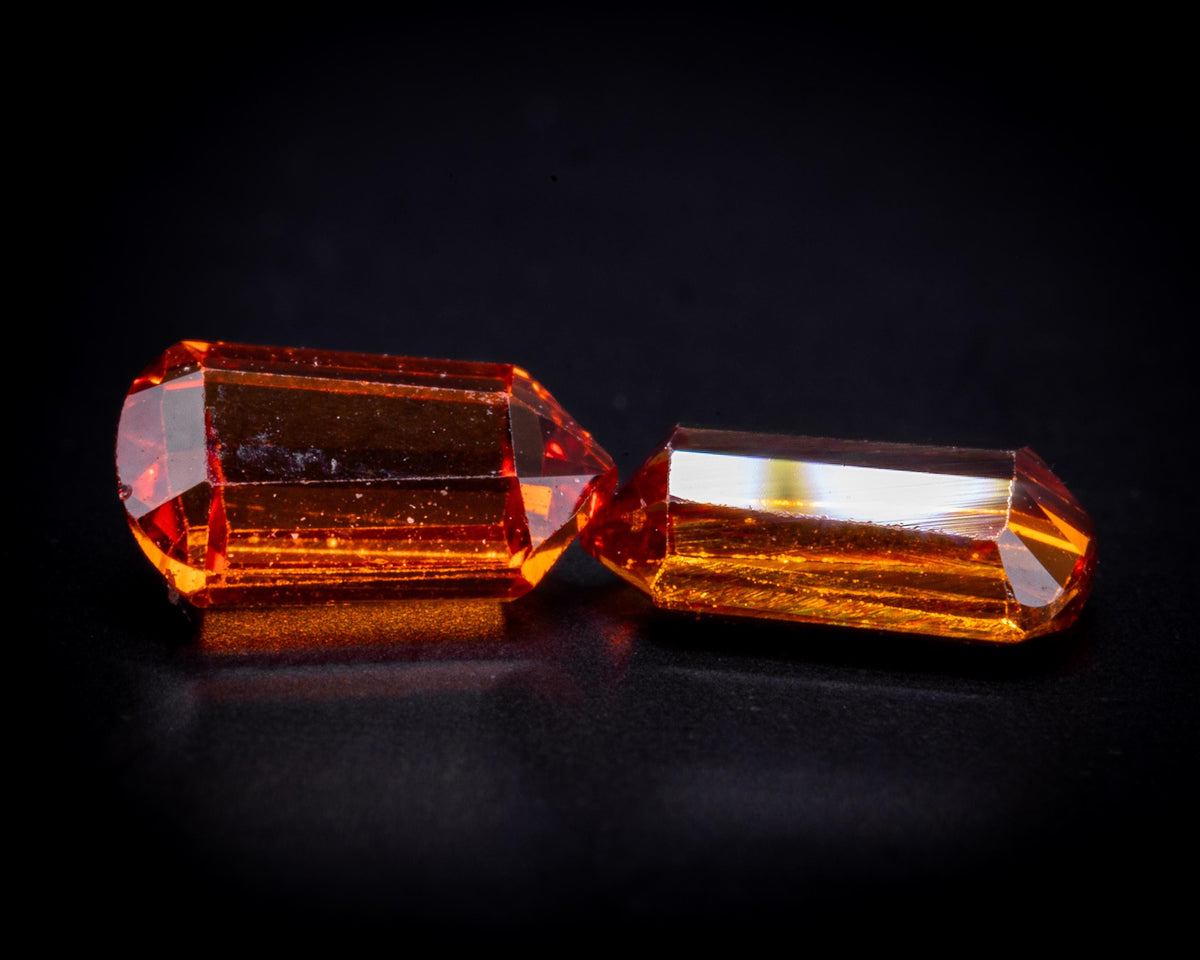 1.06 ct vintage orange sapphire pair, bullet cut, view 2