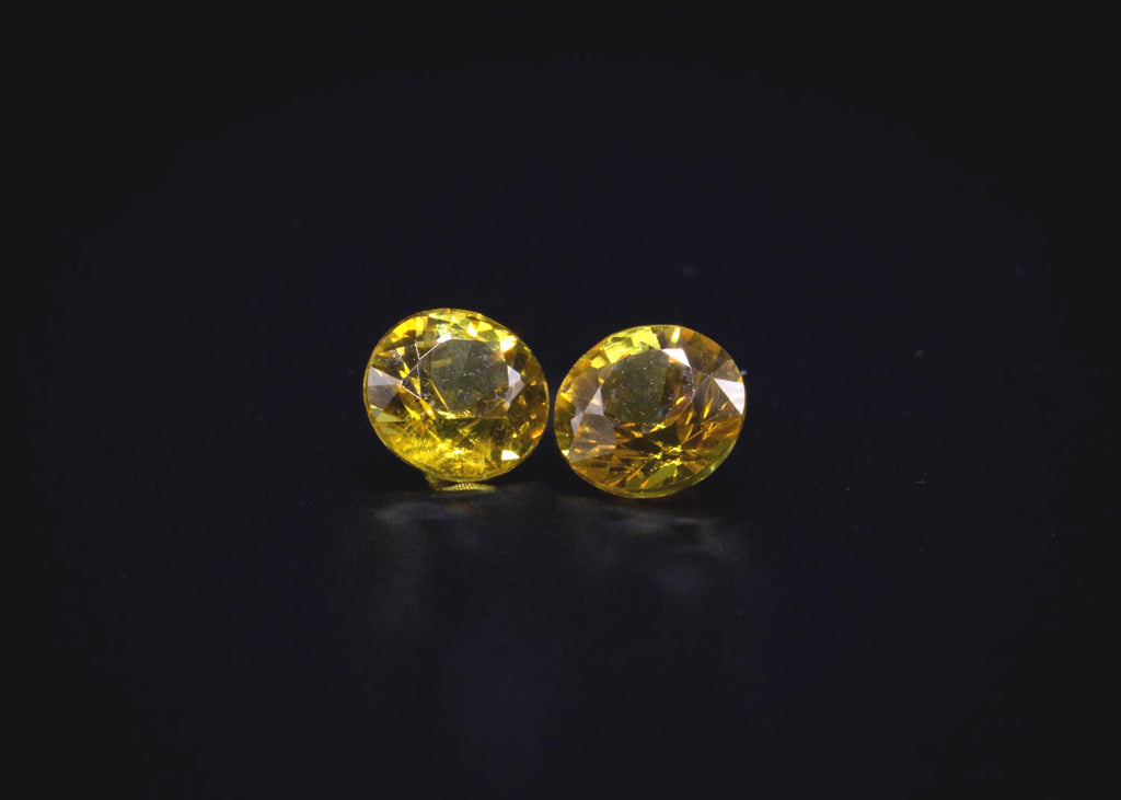 0.65 ct golden yellow sapphire pair, 4 mm rounds