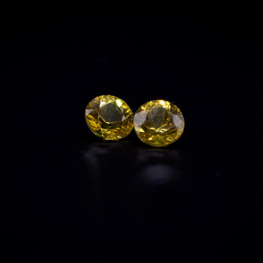 0.68 ct yellow sapphire matched pair, 4 mm rounds