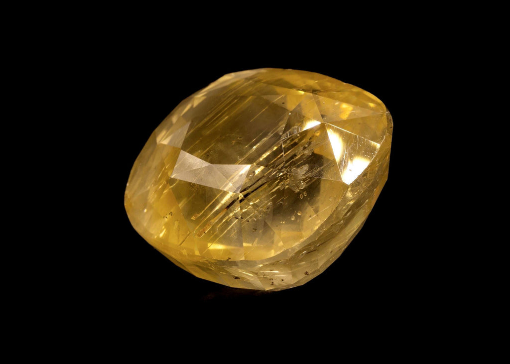 30.47 ct antique unheated Ceylon yellow sapphire, cushion, view 6