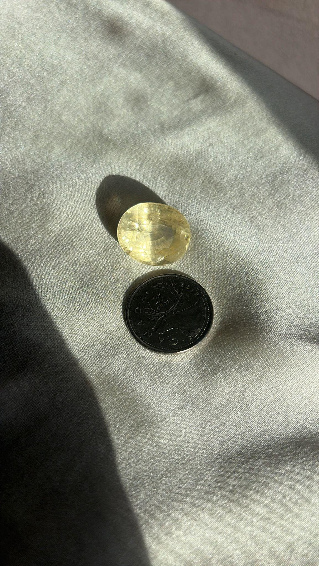 Zaffiro giallo di Ceylon antico non riscaldato da 39.42 ct, ovale, vista 7