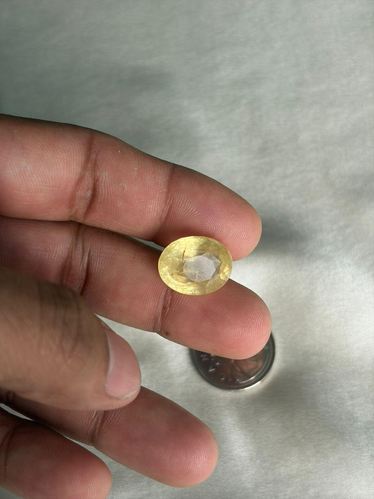 17.60 ct antique unheated Ceylon yellow sapphire, oval, view 3
