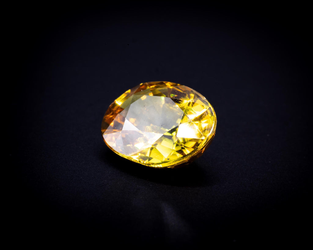 3.01 ct vintage golden yellow sapphire, oval, view 5