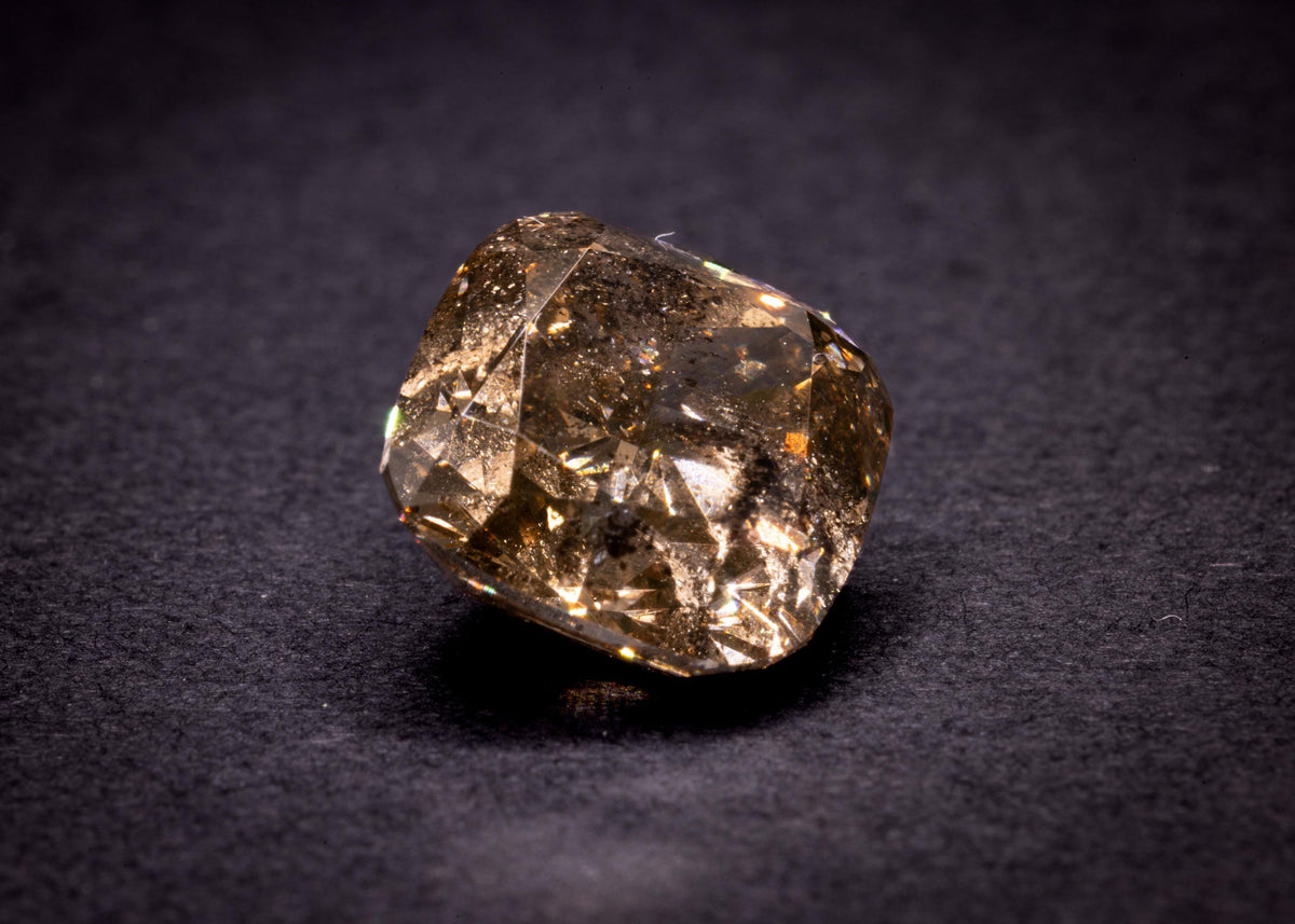 Unbehandelter natürlicher brauner Cognac-Diamant, 5.20 ct, Kissenschliff, Ansicht 9