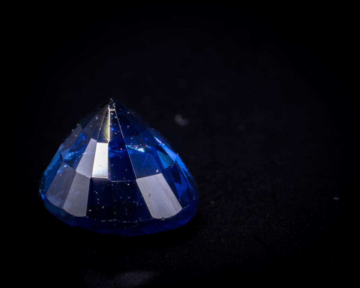 Zaffiro di Ceylon blu reale da 1.07 ct certificato AGL, ovale, vista 10