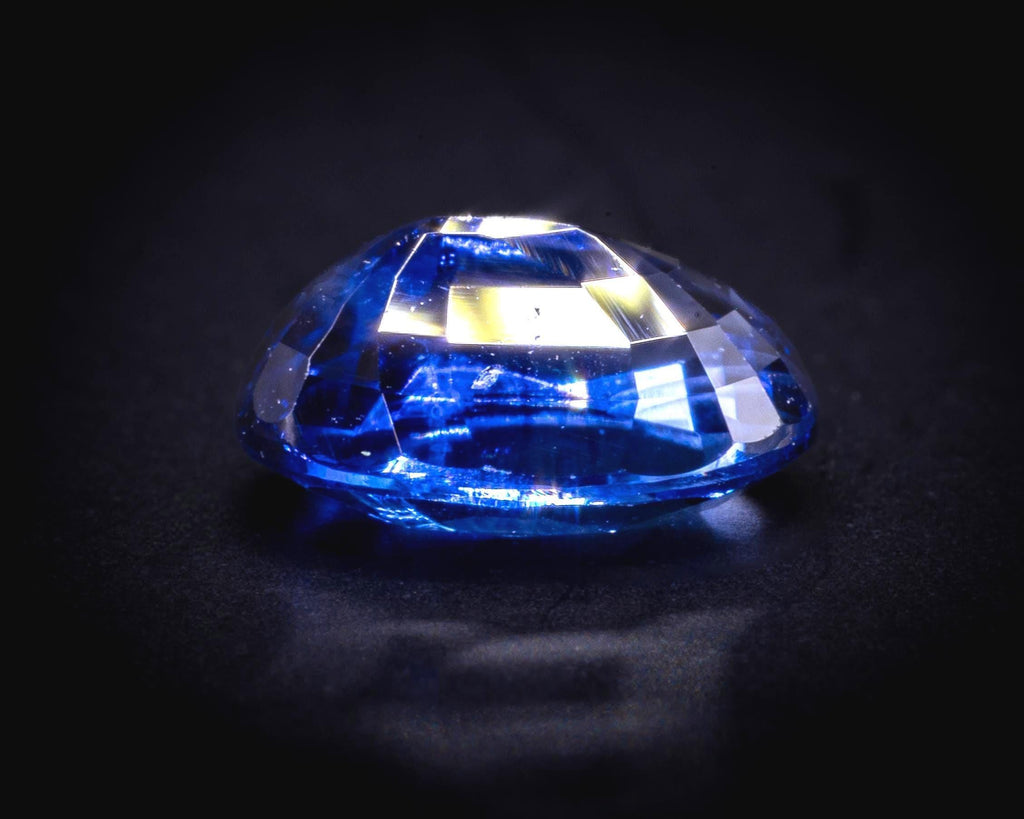 AGL-zertifizierter kornblumenblauer Ceylon-Saphir, 1.03 ct, ovaler Treppenschliff, Ansicht 7