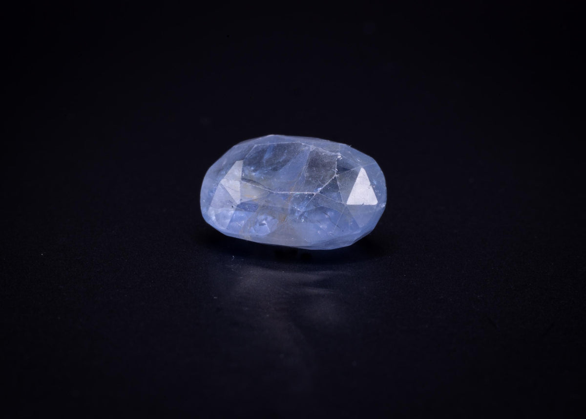 4.03 ct unheated light blue Ceylon sapphire, oval, view 4