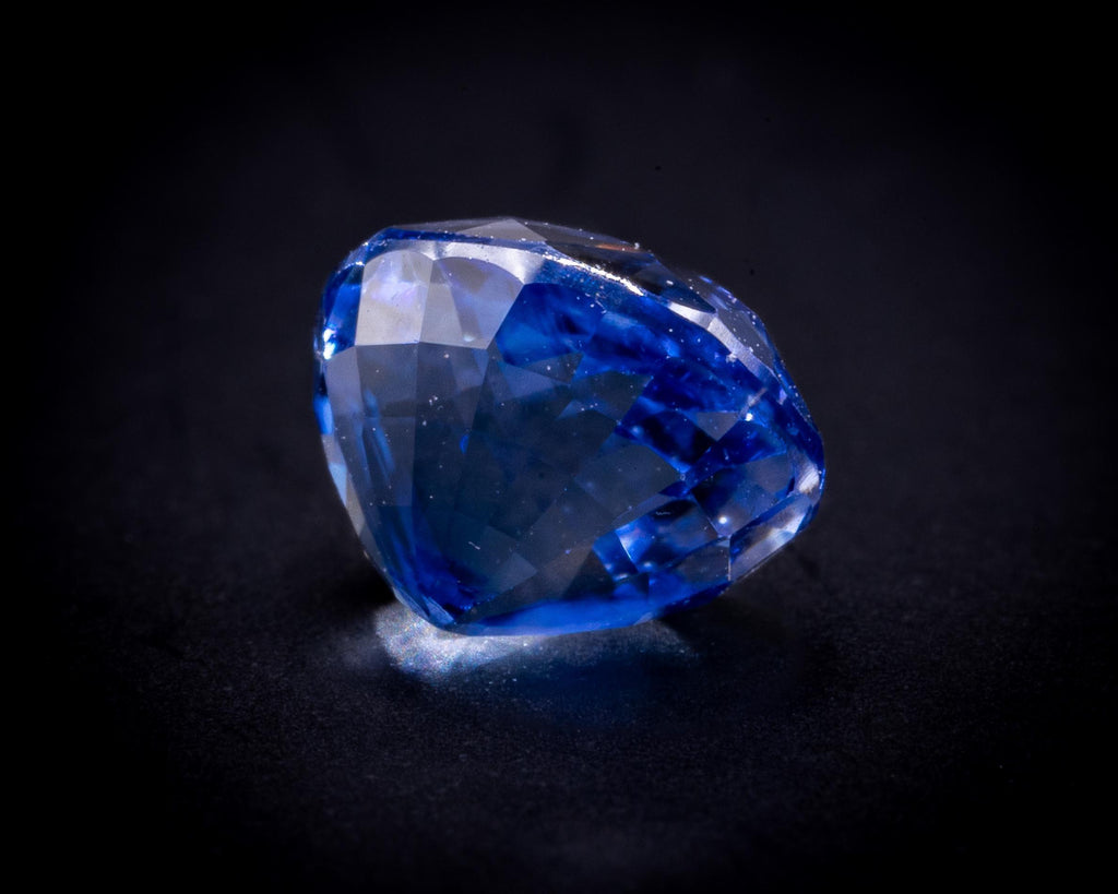 AGL鑑別書付き 1.09 ct コーンフラワーブルー セイロンサファイア、オーバル（画像6）