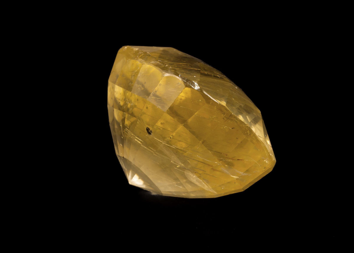 30.47 ct antique unheated Ceylon yellow sapphire, cushion, view 9