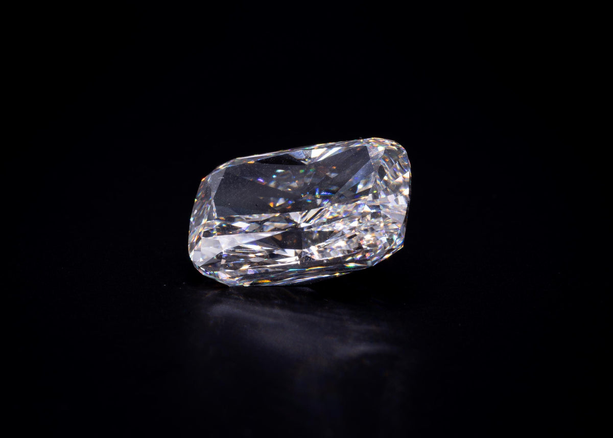 10.03 ct IGI certified lab-grown radiant cut diamond, F VS1, view 5