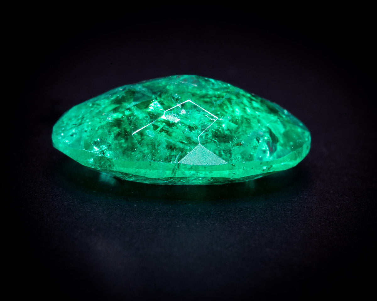1.82 ct 무처리 노 오일 콜롬비아 에메랄드, 오벌, 보기 7