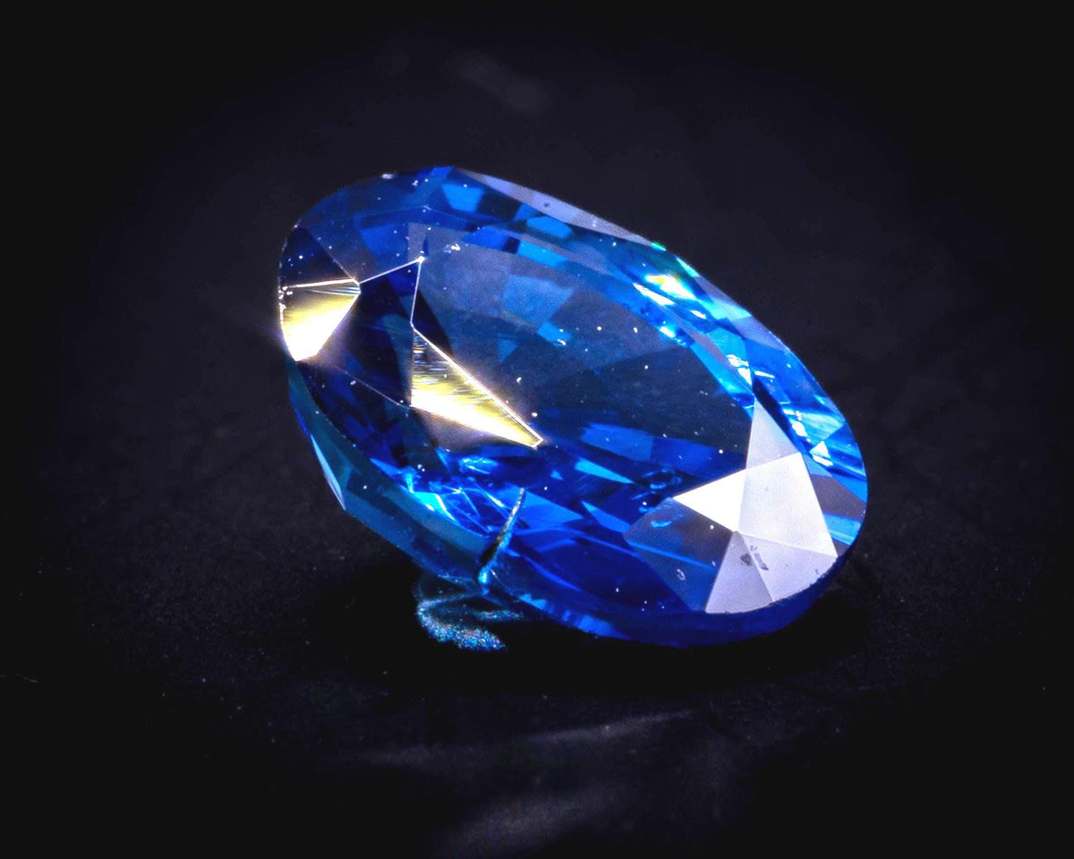 AGL certified 1.07 ct royal blue Ceylon sapphire, oval, view 6