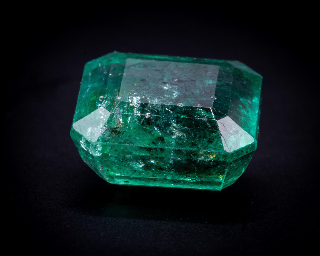 2.51 ct Zambian emerald, emerald cut, loose, view 6