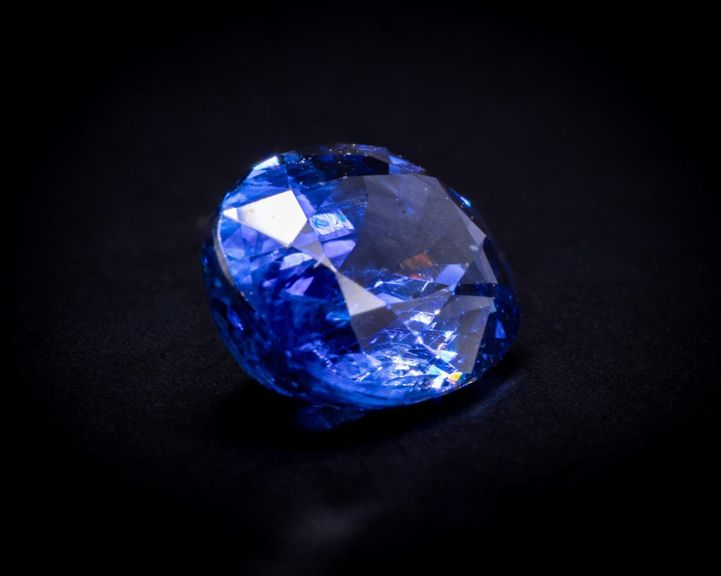 AGL-zertifizierter kornblumenblauer Ceylon-Saphir, 1.03 ct, ovaler Treppenschliff, Ansicht 5