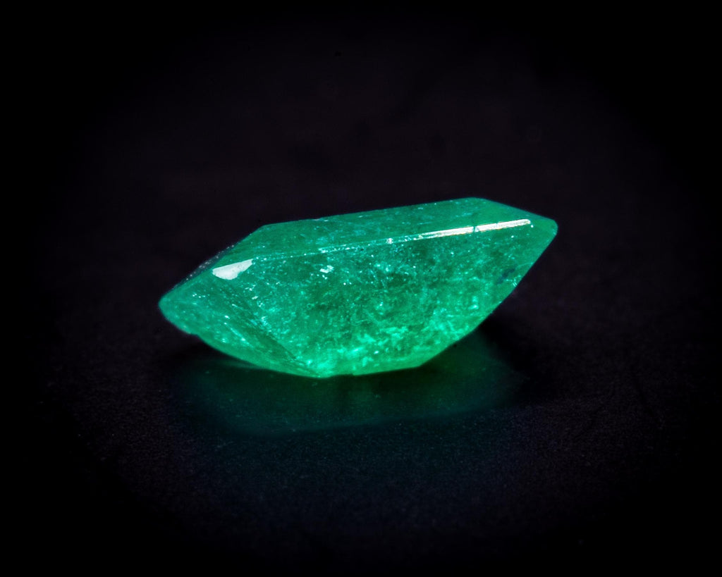 Колумбийский изумруд 0.45 ct без облагораживания, без масла, изумрудная огранка, вид 6