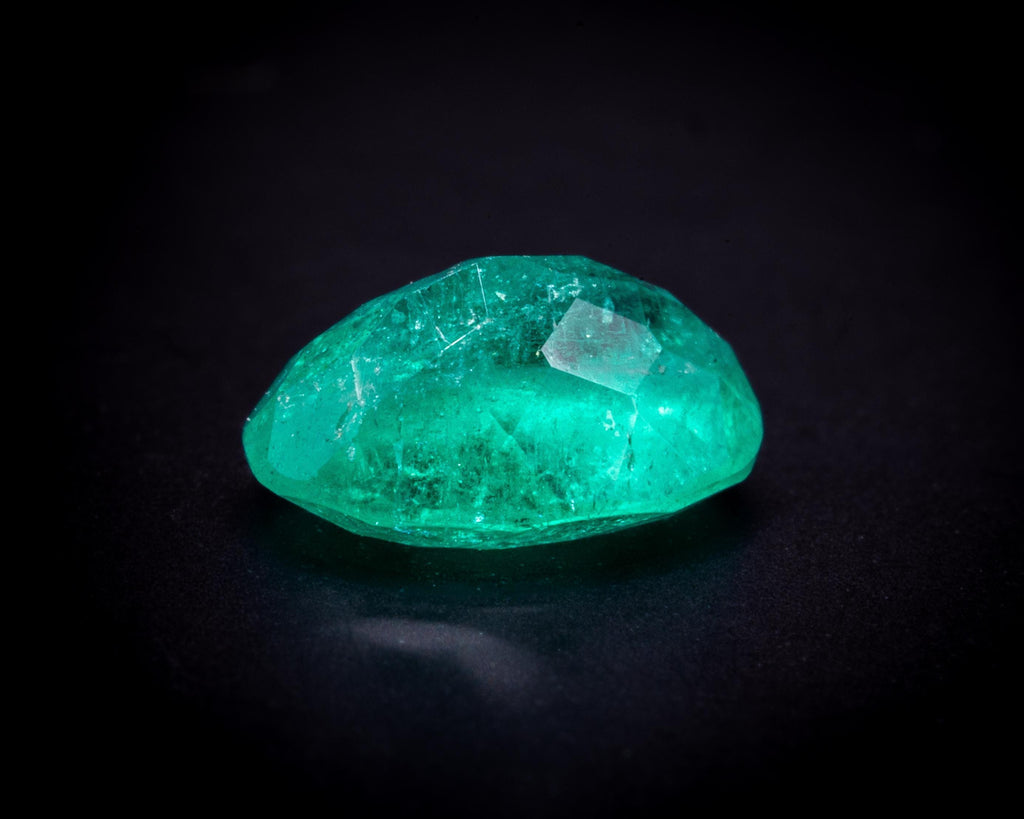 0.95 ct 무처리 노 오일 콜롬비아 에메랄드, 오벌, 보기 8