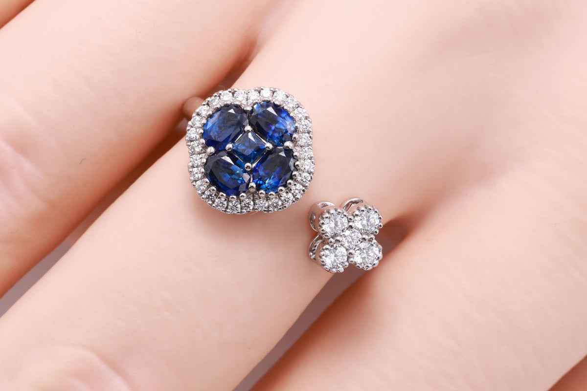 Sapphire or Ruby Clover Toi et Moi Ring with Diamonds, 18K Gold