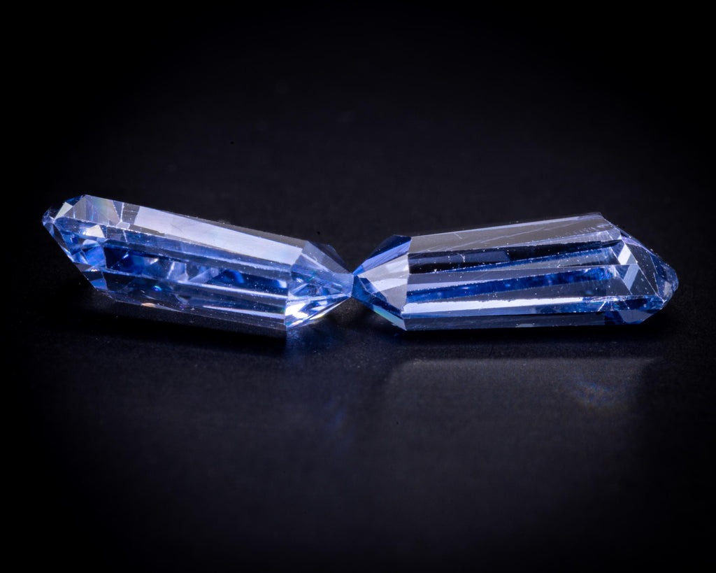 2.39 ct vintage blue sapphire bullet pair, side view tip to tip