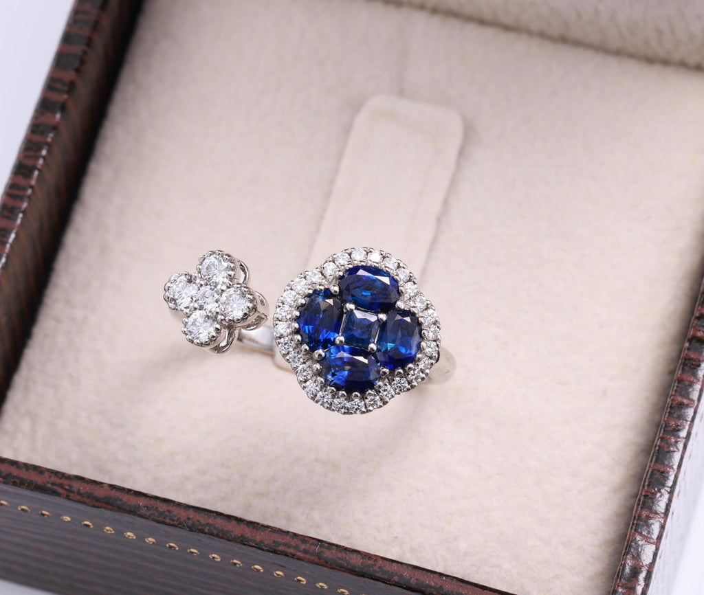 Sapphire or Ruby Clover Toi et Moi Ring with Diamonds, 18K Gold