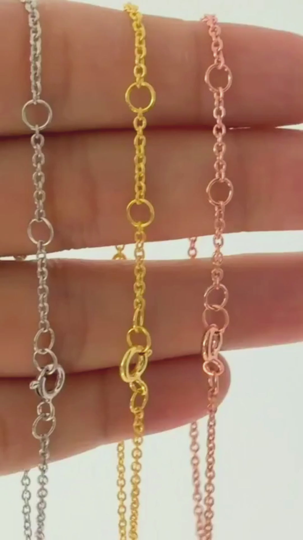 Natural emerald heart bracelet, view 4