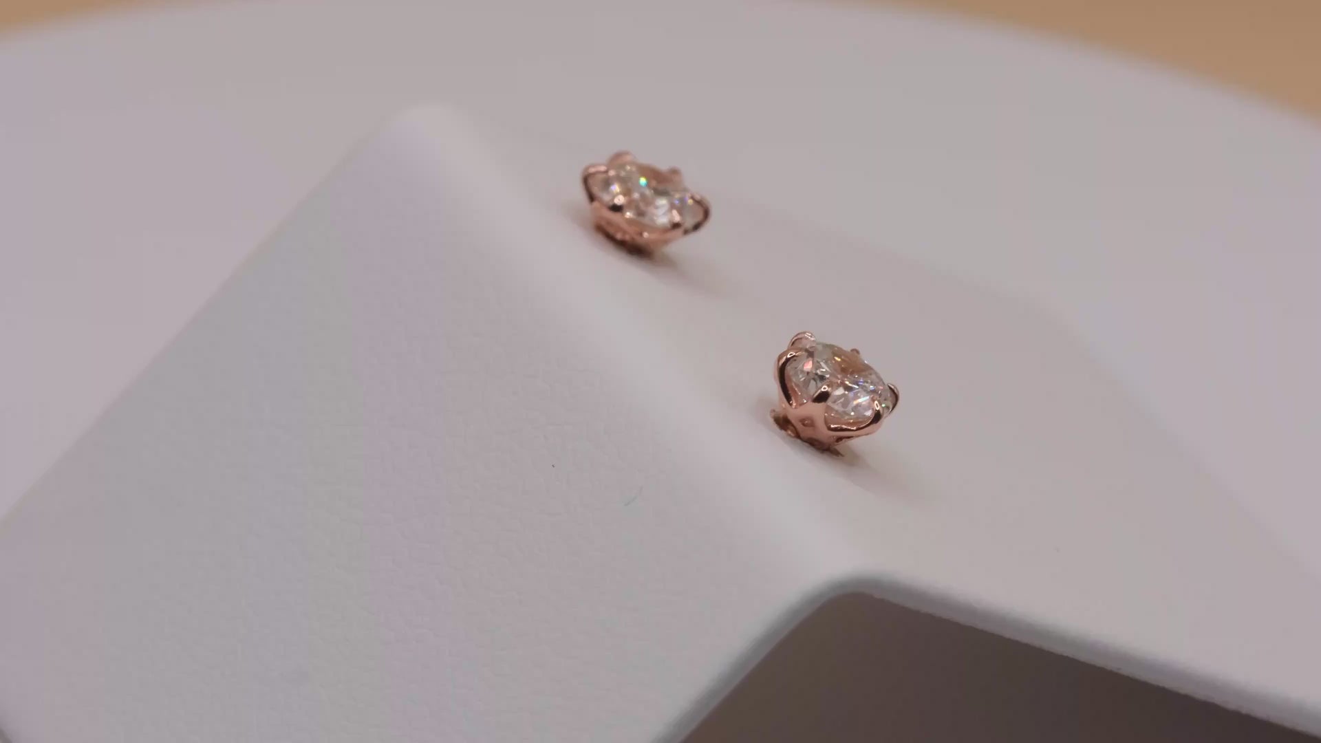 Video: rose gold plated lab-grown diamond studs, sparkle close up
