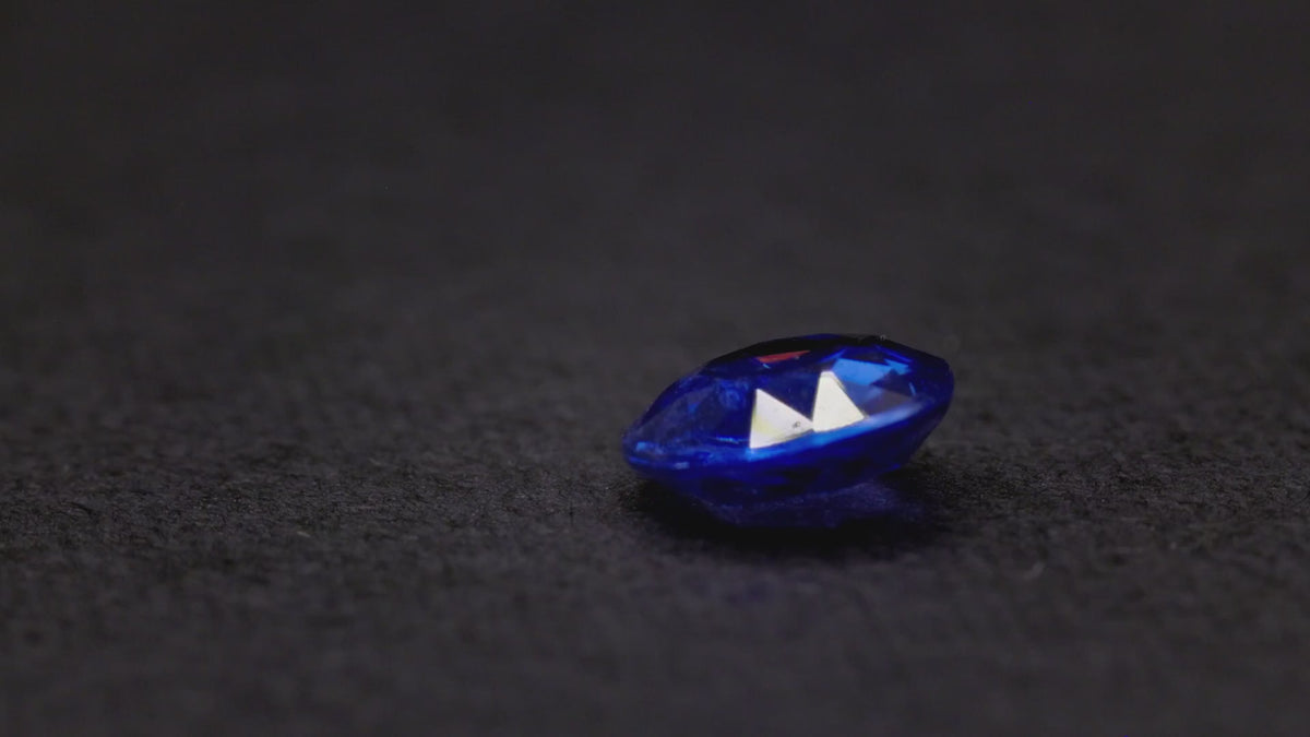 Vintage 1930s rose cut light blue Ceylon sapphire, 7 mm, view 2