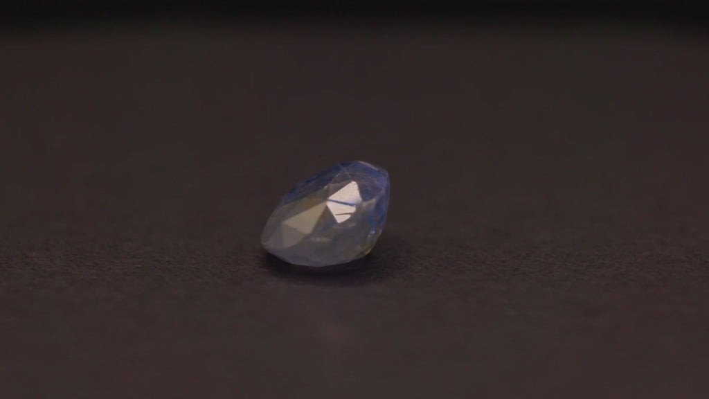 4.03 ct unheated light blue Ceylon sapphire, oval, view 2