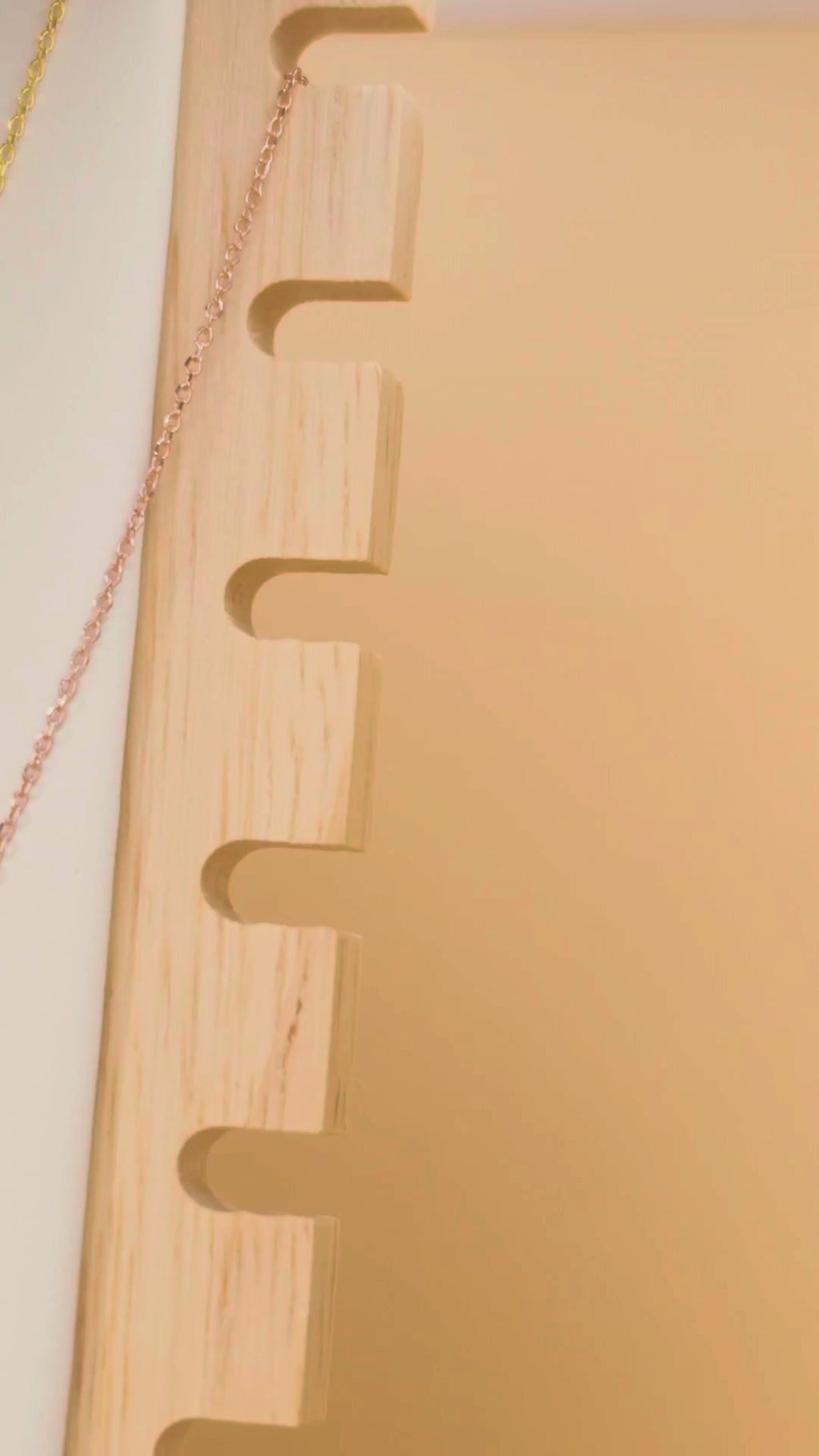 Video: 0.50 ct solitaire necklaces in yellow gold, white rhodium and rose gold plated silver