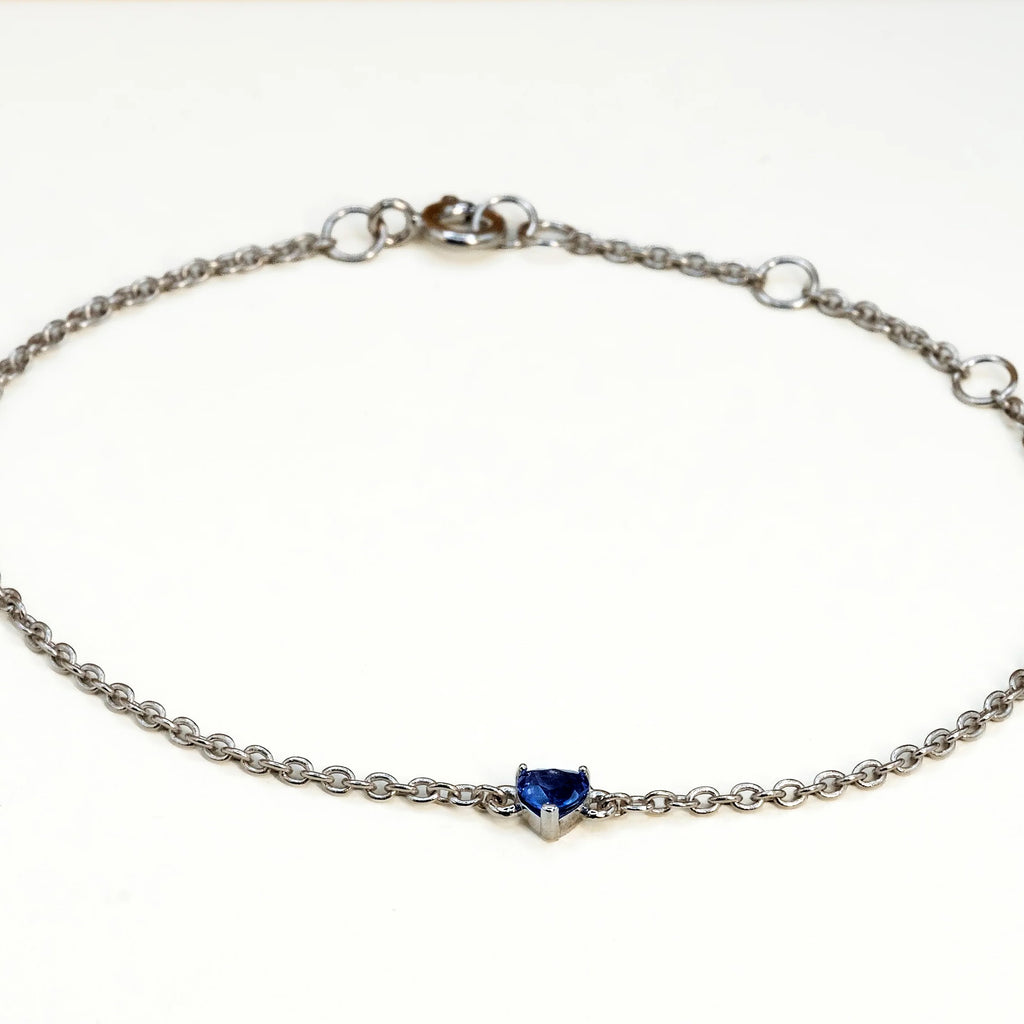 Armband met blauw saffierhart, 925 sterling zilver, wit gerhodineerd, close-up