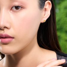 gleaming_yellow_sapphire_diamond_stud_earrings_yellow