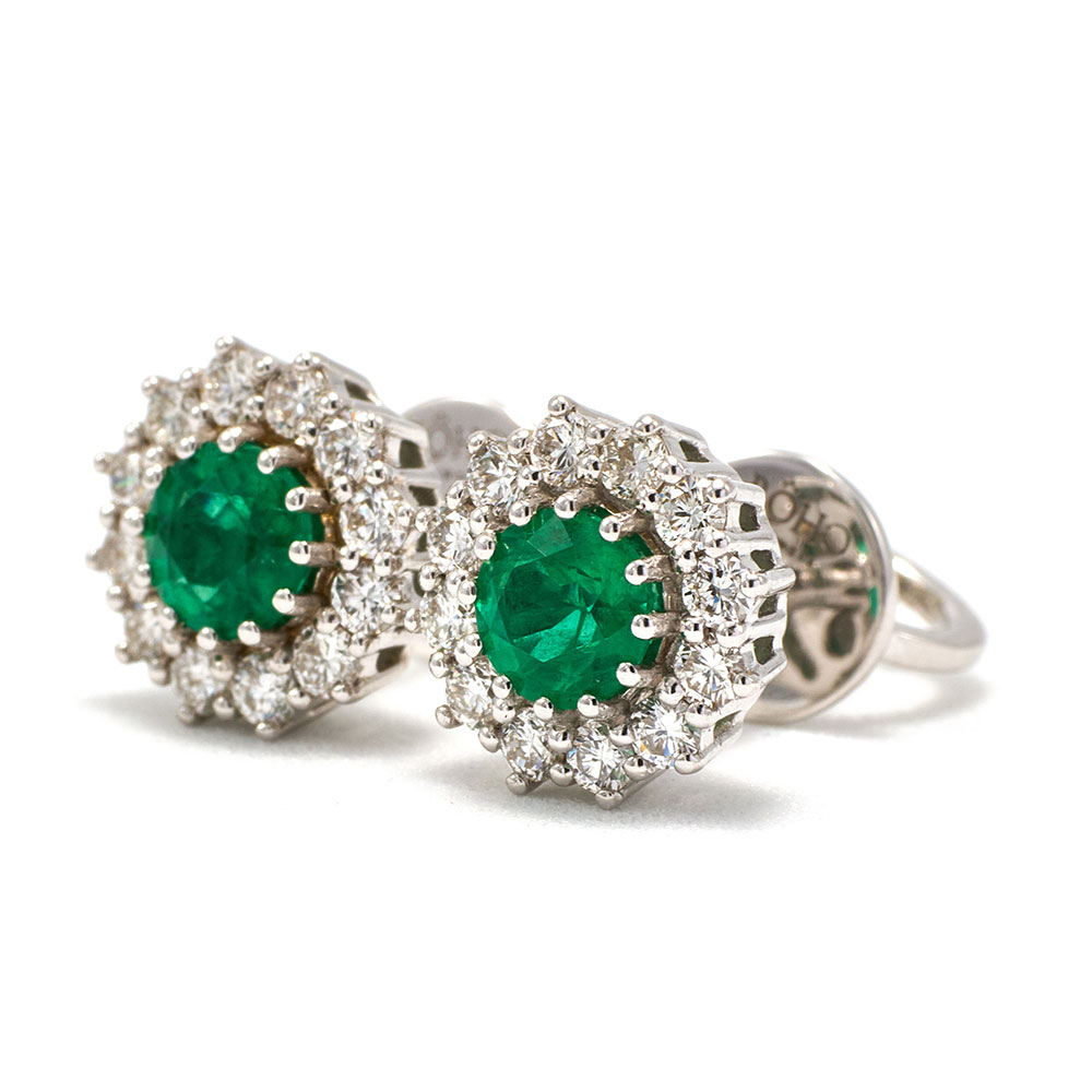 pure_emerald_stud_earrings_with_halo_diamonds