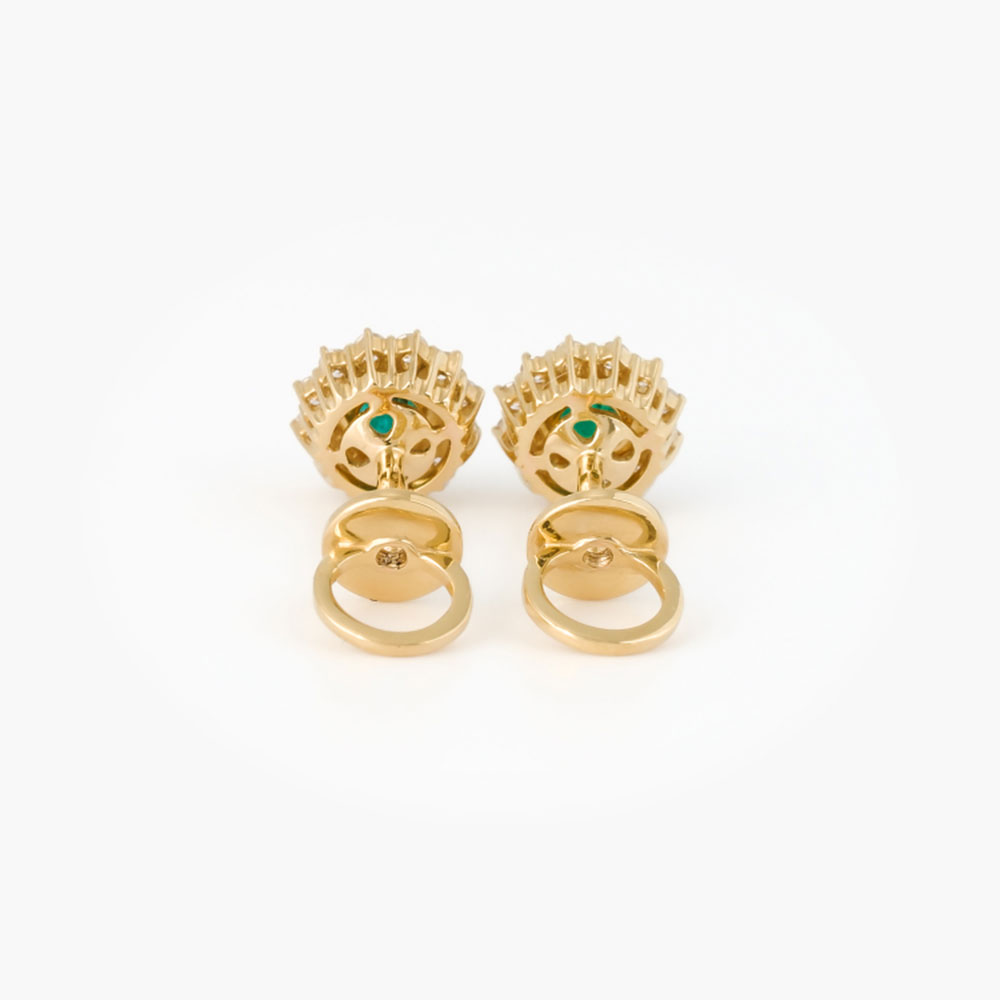 pure_emerald_stud_earrings_with_halo_diamonds_04 pure_emerald_stud_earrings_with_halo_diamonds