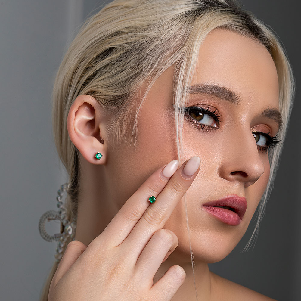 zambian_emerald_stud_earrings