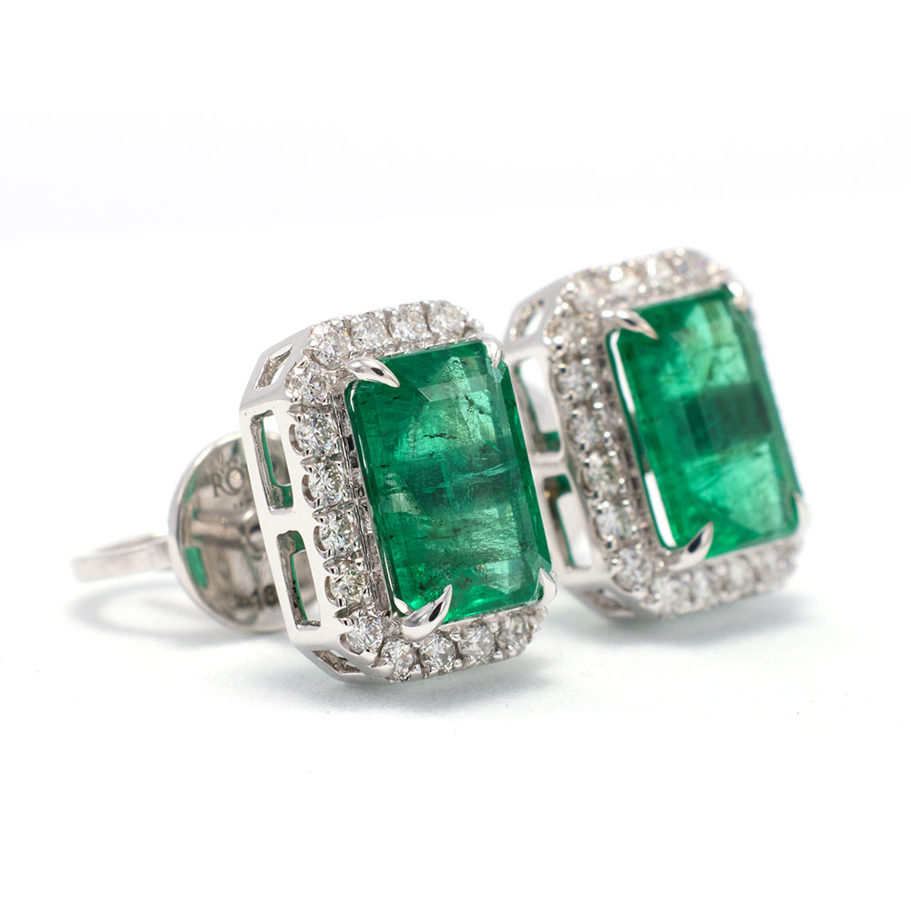 Rectangle_Emerald_Diamond_Earrings_yellow