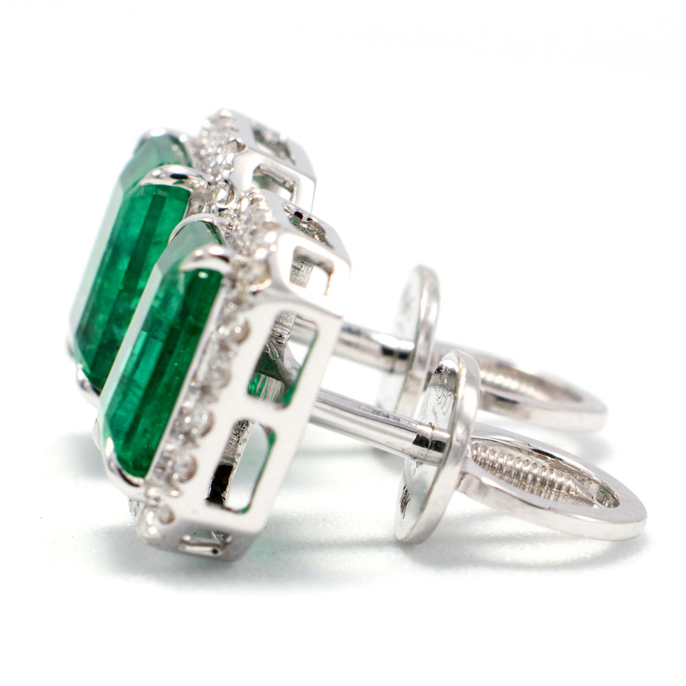 Rectangle_Emerald_Diamond_Earrings_yellow