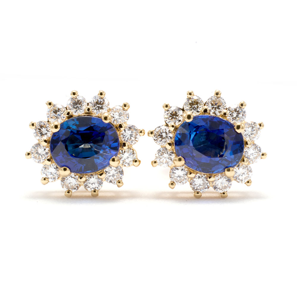 excuisite_blue_sapphire_earrings_with_halo_diamonds_white