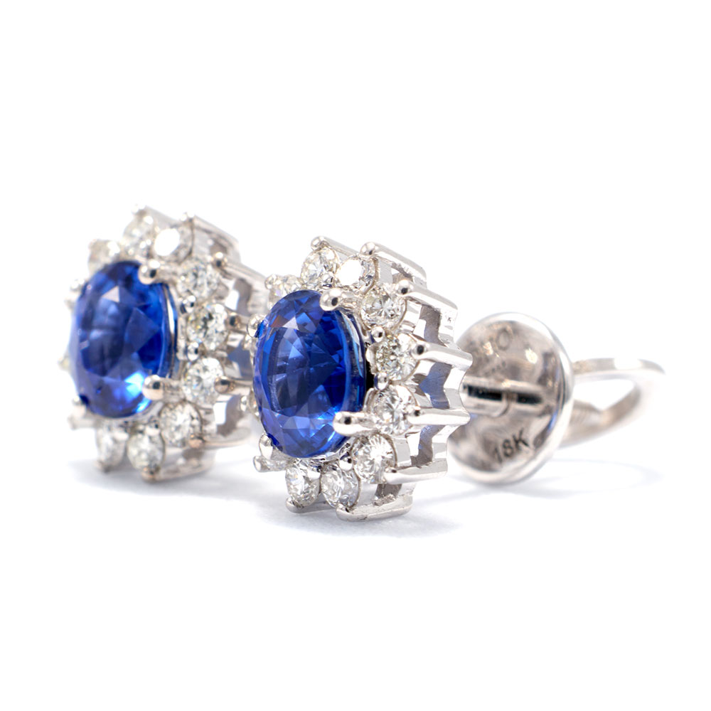 excuisite_blue_sapphire_earrings_with_halo_diamonds_yellow